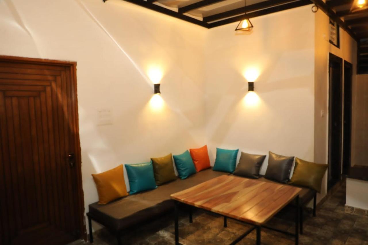 Peacock Hill Homestay Bhopal Bagian luar foto